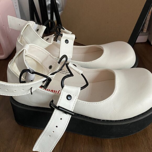 Demonia Shoes - Size 8 - Sprite-02 - White with black metal - Picture 3 of 7